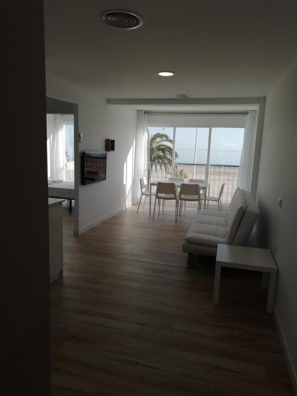 Infante Primera Linea Gandia Playa Solo Familias Playa de Gandia Zewnętrze zdjęcie