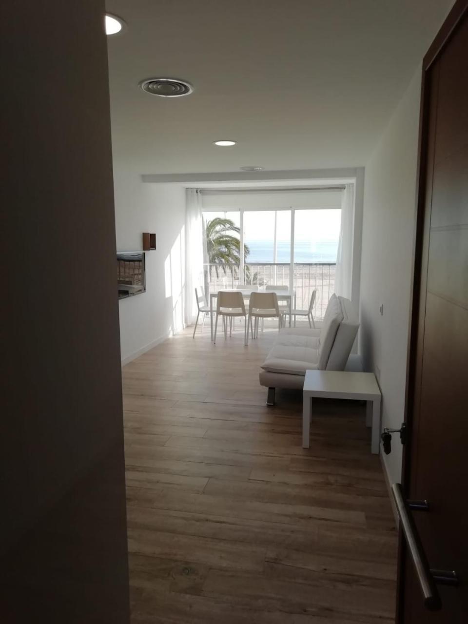 Infante Primera Linea Gandia Playa Solo Familias Playa de Gandia Zewnętrze zdjęcie