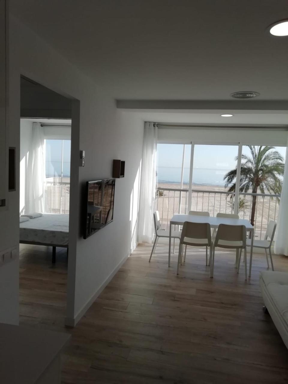 Infante Primera Linea Gandia Playa Solo Familias Playa de Gandia Zewnętrze zdjęcie